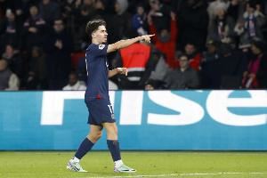 对阵南特维蒂尼亚传球成功率96%，58次传球在进攻三区