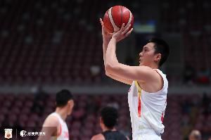 广东官博：祝贺中国男篮获亚洲杯亚军 胡明轩砍下26分 向拼搏致敬