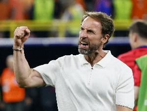 索斯盖特：现在很多事情忙完全没在找工作，做生意写写书挺好的