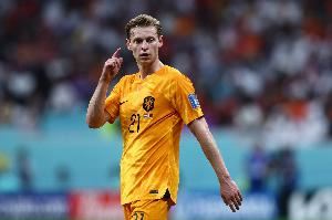 德容本届世预赛送出3次助攻，荷兰队中并列第二多